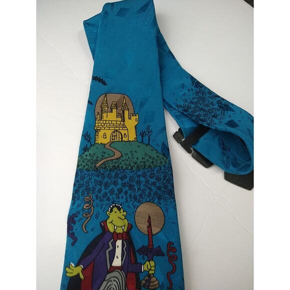 Celebrations Hallmark Men's Halloween Tie Dracula Haunted House - Picture 5 of 8